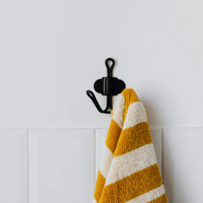 Smart Towel Rack Ideas to Keep Your Kitchen Stylish and Organized