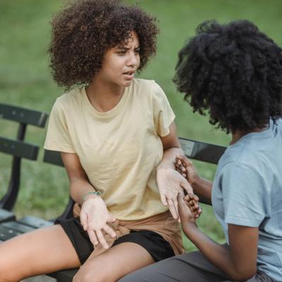 Effective Communication with Teenagers During Hard Conversations