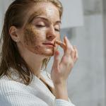Best Remedies for Dry Skin: Skincare Routine for Smooth and Glowing Skin