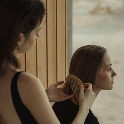 Wooden Comb Benefits: Why This Natural Tool Belongs in Your Hair Care Routine