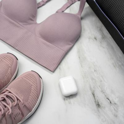 Strapless Bra for Backless & Off-Shoulder Dresses: What You Need to Know
