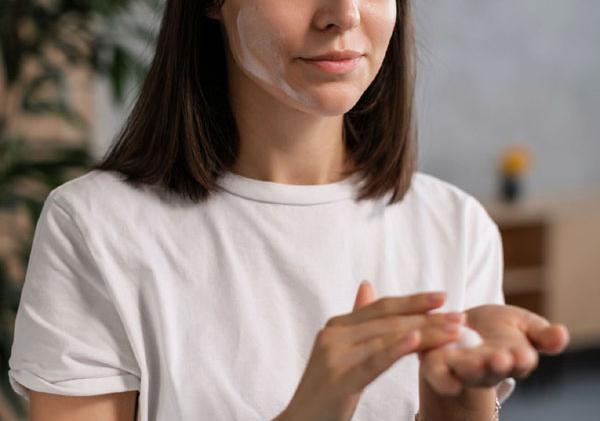 Best Beauty Products for Glowing Skin in the USA: What to Use in 2026